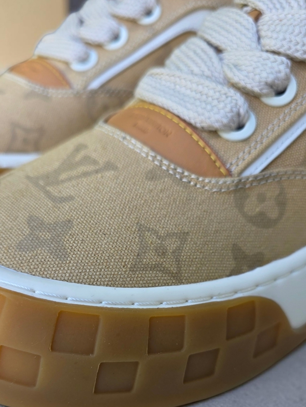 Louis Vuitton Beige Tilted Low-Top Sneakers Size US 11 / EU 45 - Picture 3 of 13